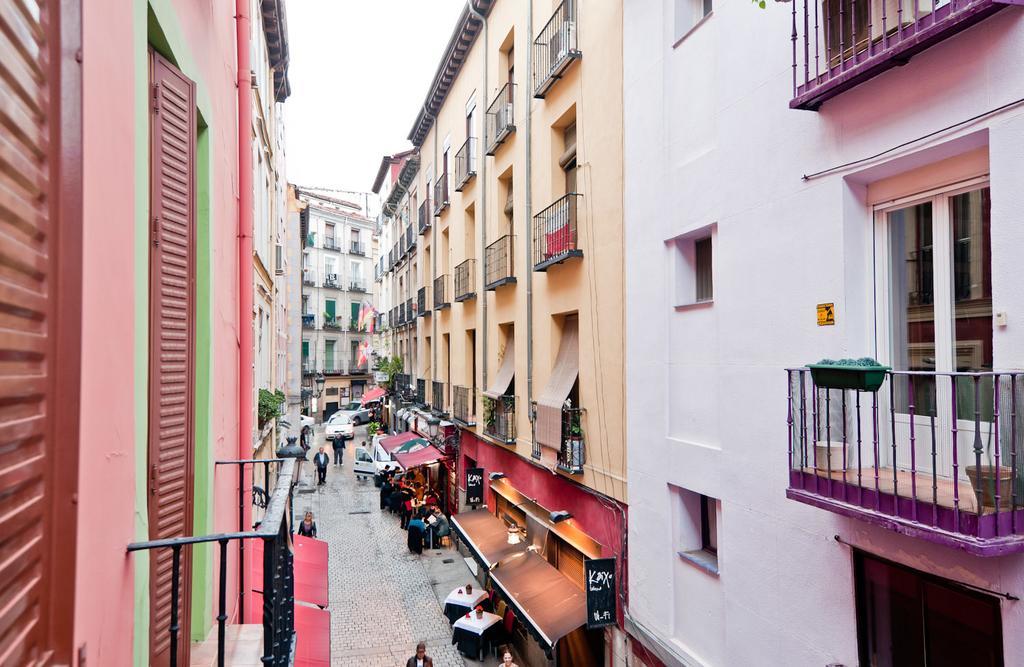 Apartamentos Puerta Del Sol I 마드리드 객실 사진