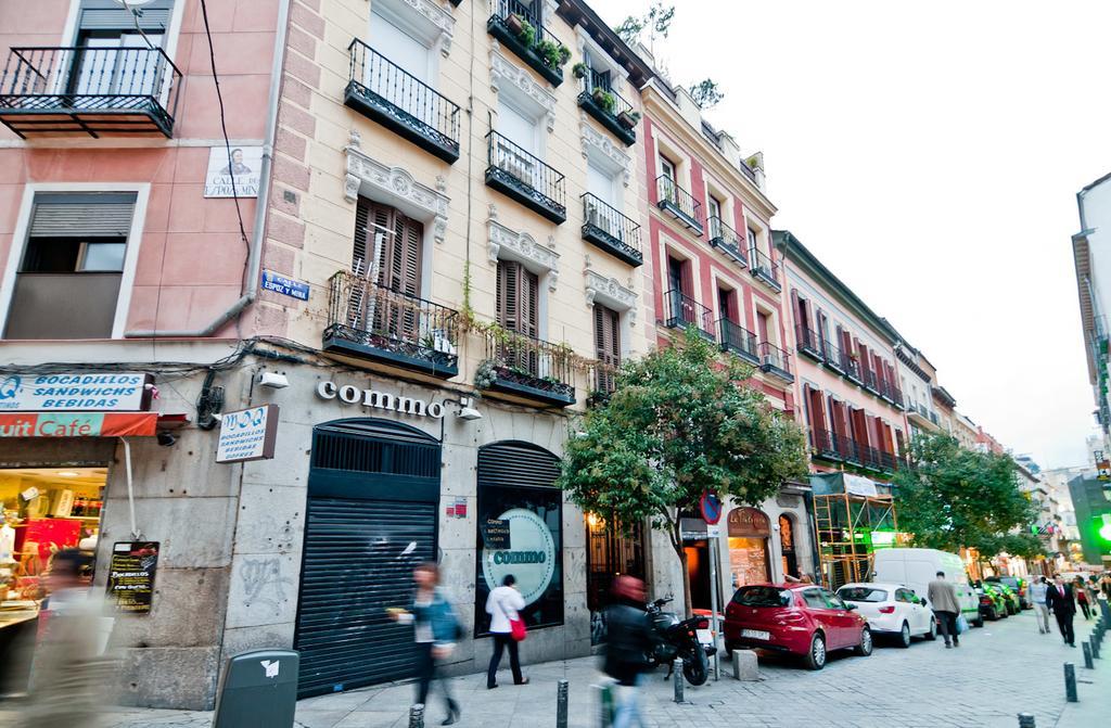 Apartamentos Puerta Del Sol I 마드리드 객실 사진