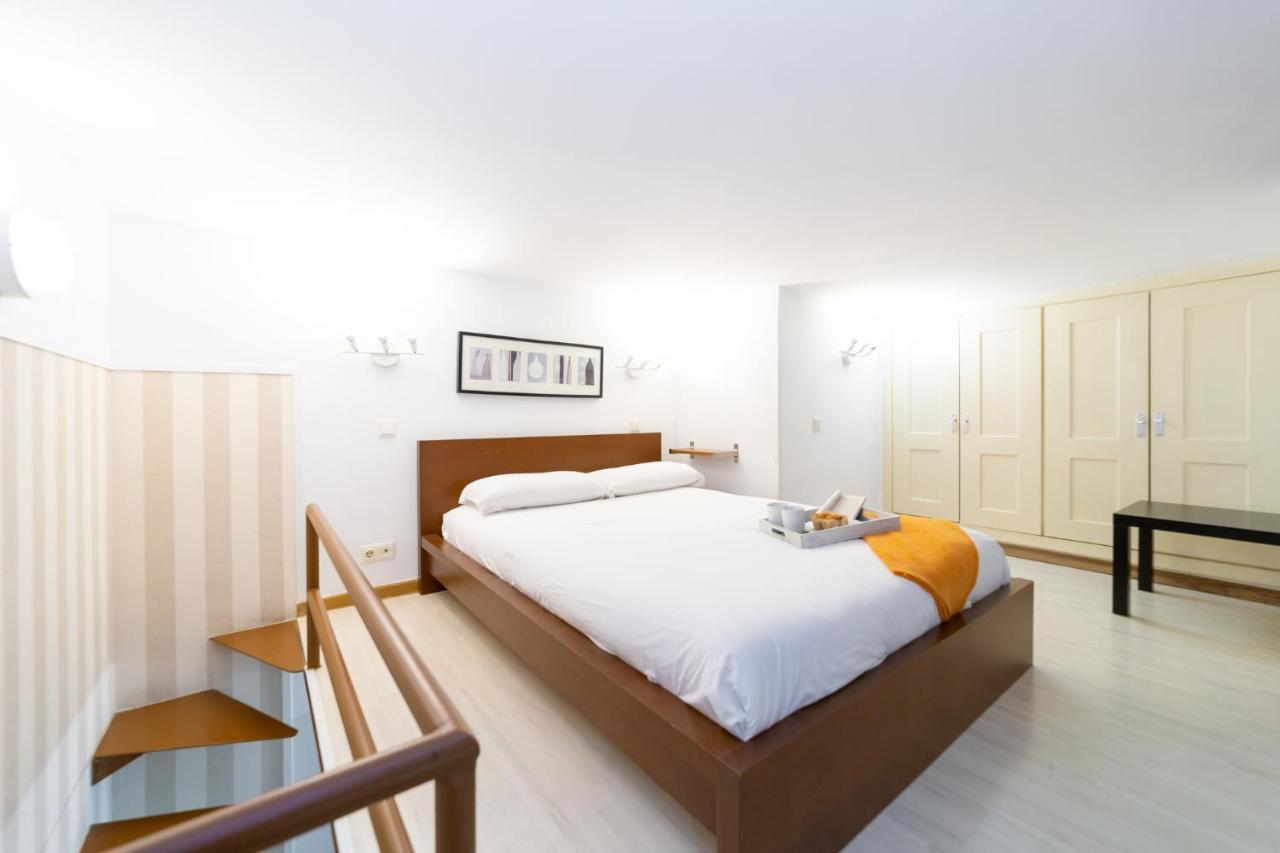 Apartamentos Puerta Del Sol I 마드리드 외부 사진